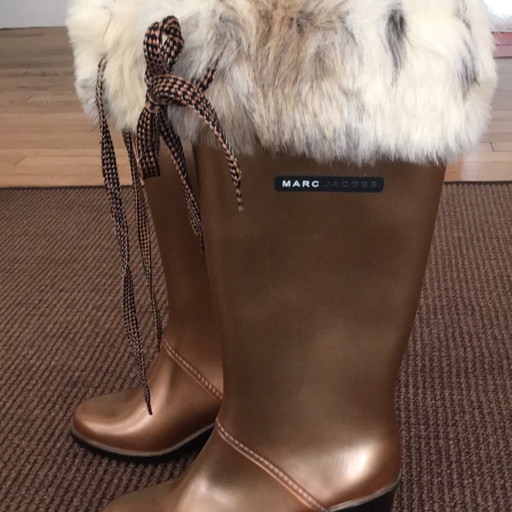NWOT Marc Jacobs fur-trimmed rain boots